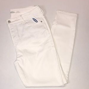 *NWT* - Old Navy Rockstar Super Skinny Jeans - White - Size  14